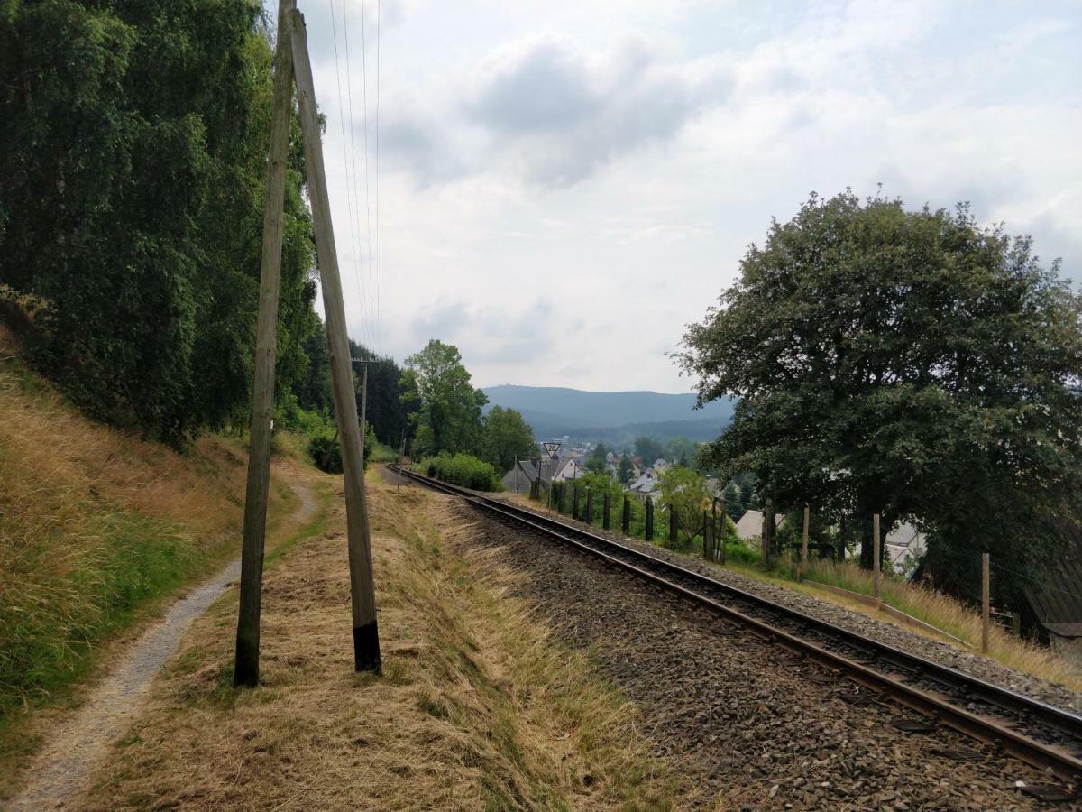 Ferienwohnung Bimmelbahn-Blick Neudorf  Exterior foto